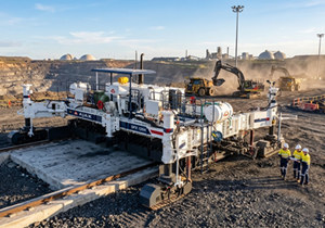 Concrete Slipform Paver